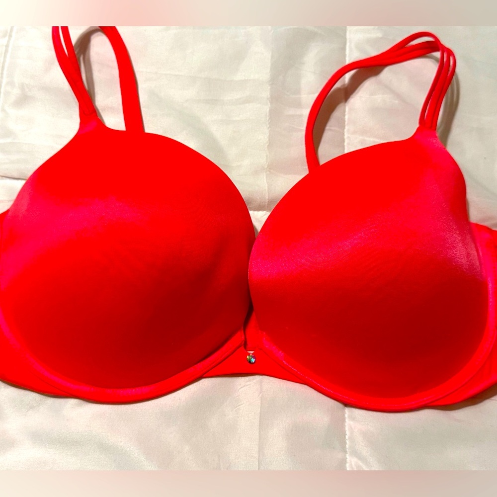 Victoria's Secret 38 DD Very Sexy Push Up - Coral with Rhinestone accent